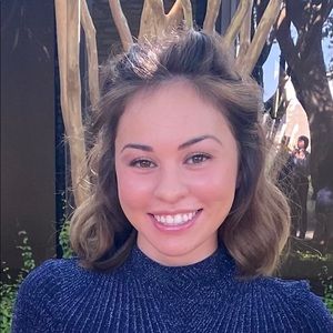 Meet your Posher, Cierra